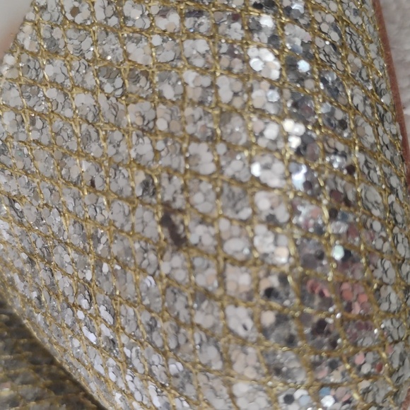 Badgley Mischka Kiss-Kiss Gold/Silver Heels Size 7.5 - Picture 7 of 11